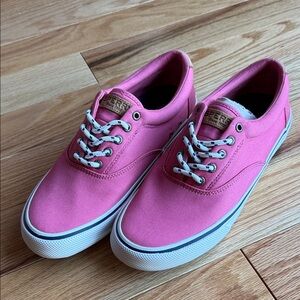 NWT Vineyard Vines Sperry Pink Canvas Low-Top Sneakers